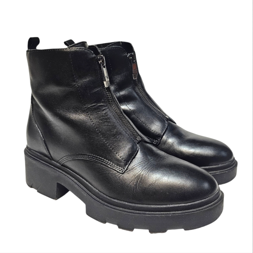 Marc Fisher Black Leather Wippa Chunky Lug Sole Ankle Boots Size 9.5